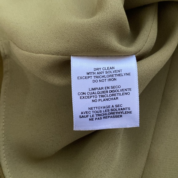 Jones New York 100% Silk chartreuse Green camisole, top, blouse! Size 10 - Picture 9 of 10